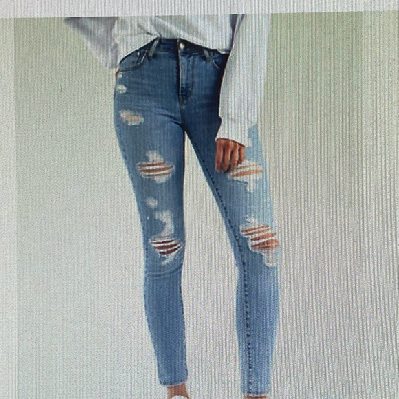 Levi’s 721 high rise distressed skinny jeans - Picture 1 of 7